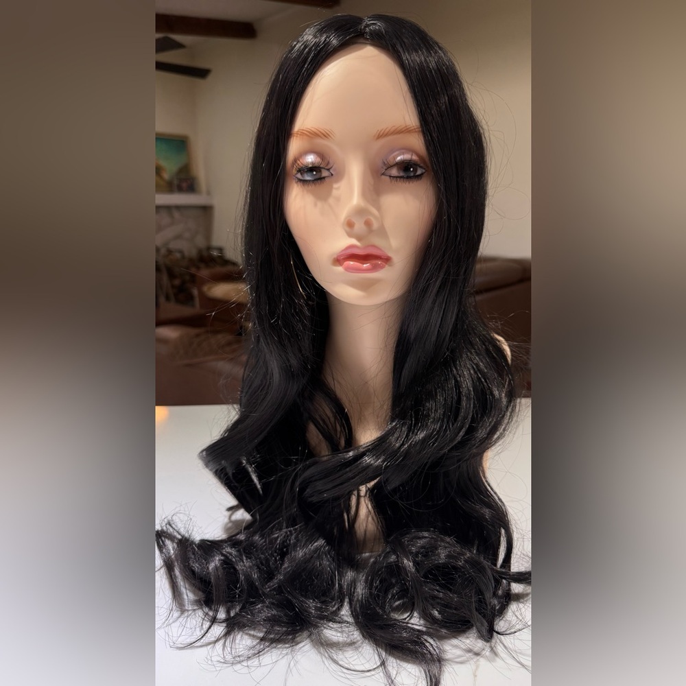 HAIR, 24” Wavy, Center Part, Black